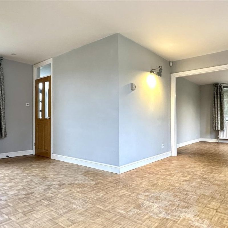 Brookfields, Calver - Photo 1