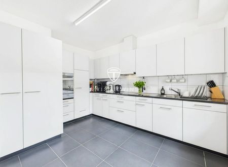 6.5 Zimmer, 210 m², 2. Stock - Photo 4