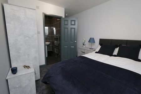 1 bedroom house of multiple occupation to rent - Photo 5