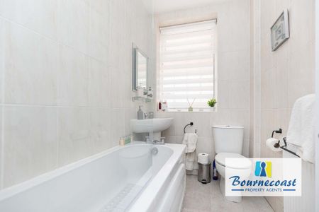 2 bedroom ground floor flat to rent - Photo 5