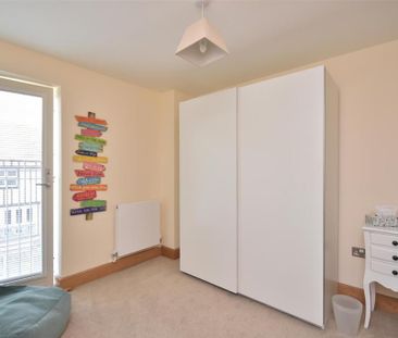 2 bedroom maisonette to rent - Photo 4