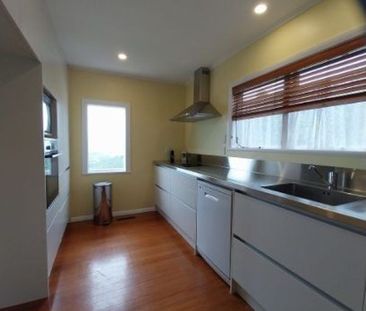 Highbury, 3 bedrooms - Photo 6