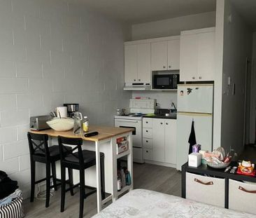 2 1/2 - Québec - 1 095 $/mois - Photo 1