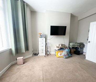 1 Bedroom - Photo 4