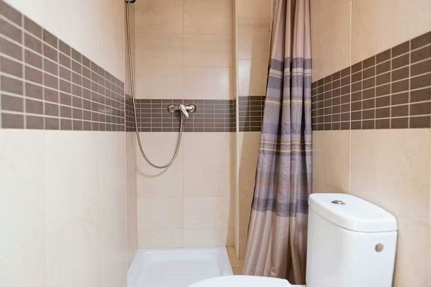 Calle Gigantes, Málaga, Andalusia 29008 - Photo 1