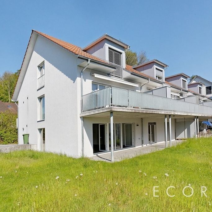 Rent a 4 ½ rooms duplex in Jonen - Photo 1