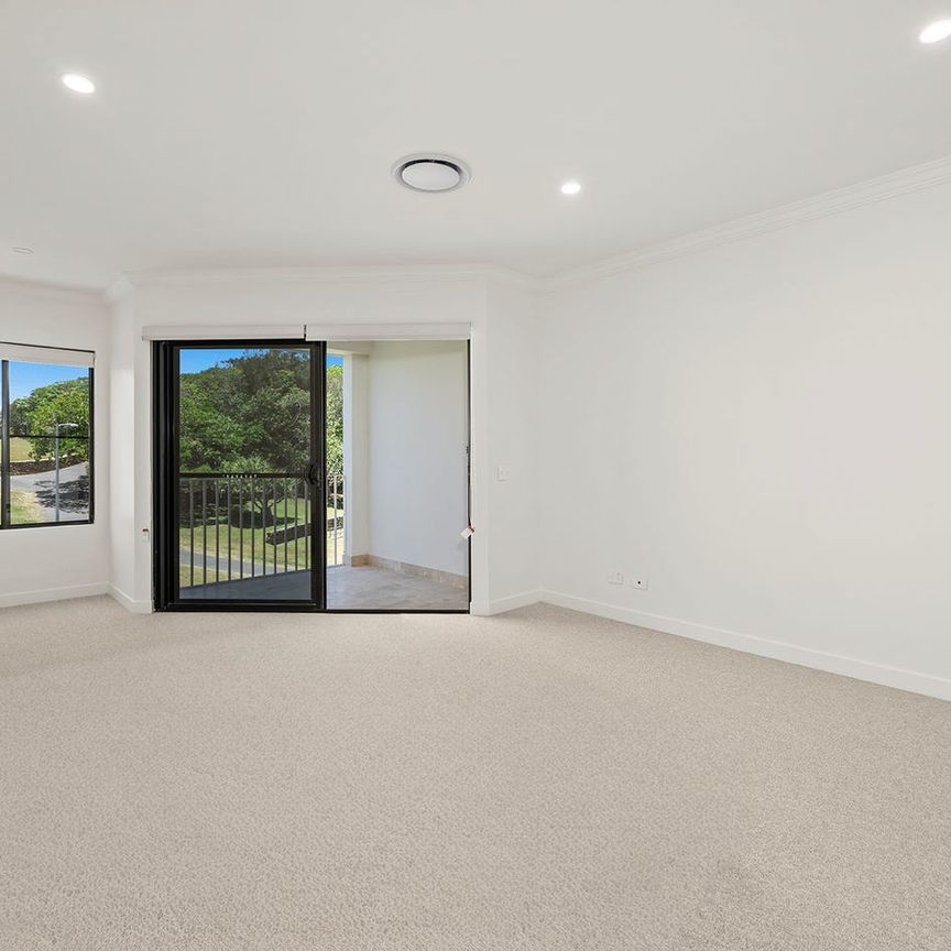 Coastal Sophistication Miami Hill - Unfurnished - Photo 1