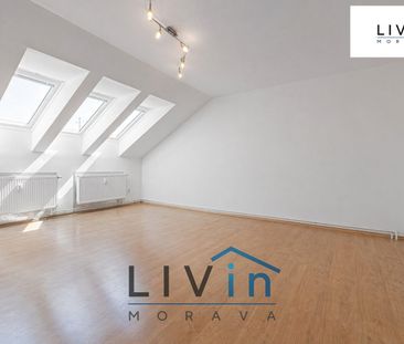 Pronájem bytu 3+1 85 m² - Fotografie 4