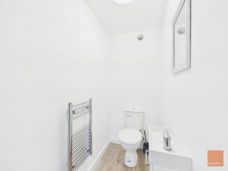 3 bedroom semi-detached house to rent - Photo 2