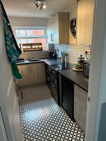 1 Bed Flat, Clairville Close, L20 - Photo 2
