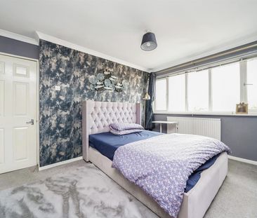 Solway, East Tilbury, Tilbury - Photo 5