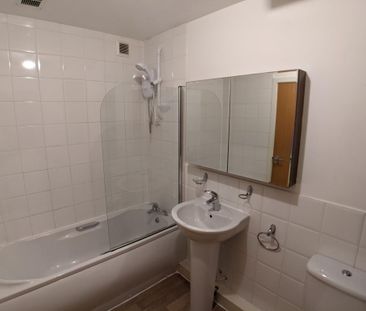 2 bedroom flat to rent - Photo 6