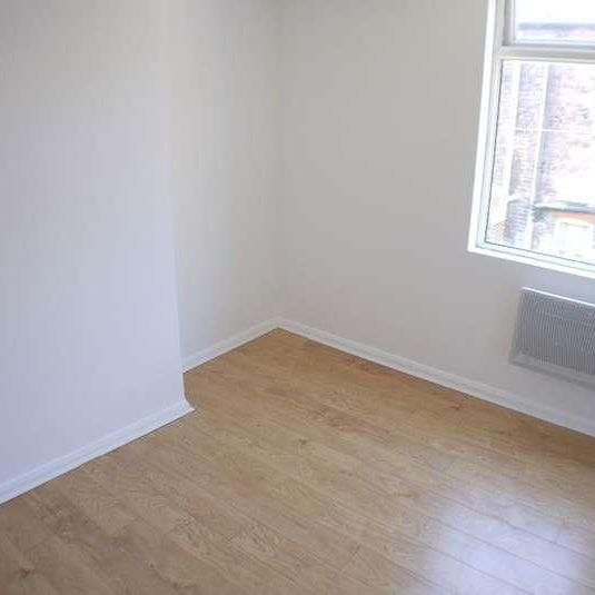 Broughton Drive, Liverpool, L19 - Photo 1