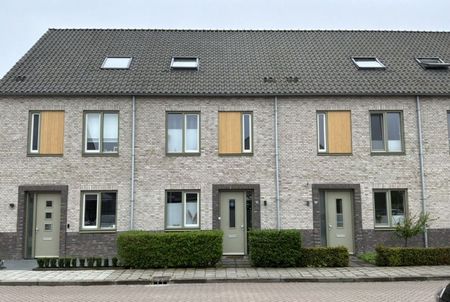 Addy Kleijngeldstraat 3, 5707 HX Helmond - Foto 2