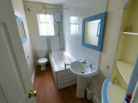 Burley Lodge Road, Burley, Leeds - Photo 5