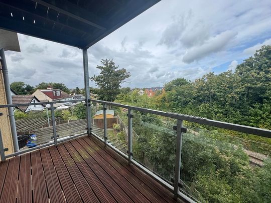 2 bedroom flat to rent - Photo 1