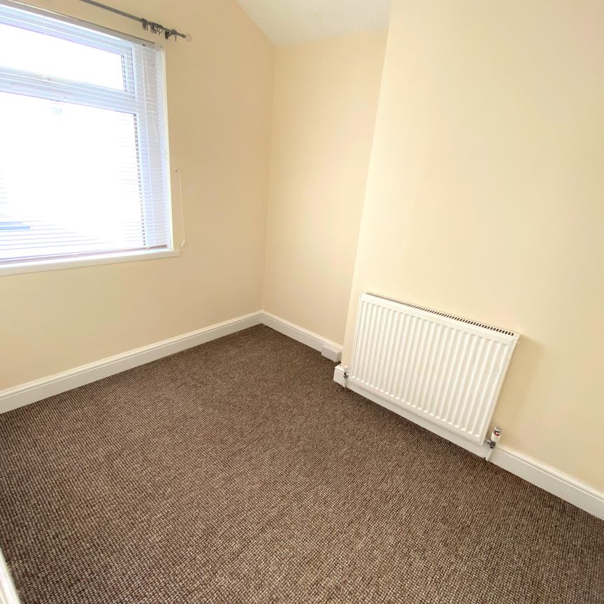 £1,350 PCM, Three Bedroom House with Enclosed Garden in Dorset Street, Grangetown, Cardiff, CF11 6PS - Photo 1