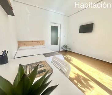 Calle Huelva, Santiponce, Andalusia 41970 - Photo 3