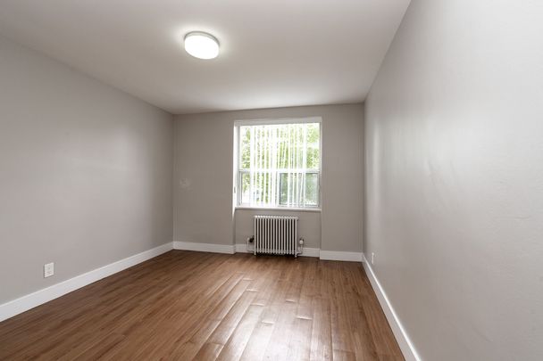 25 Eccleston Drive - Photo 1