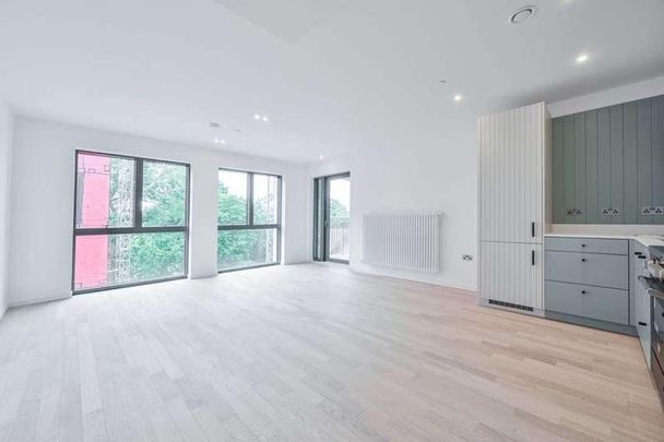 Calville House, Brentford, TW8 - Photo 1