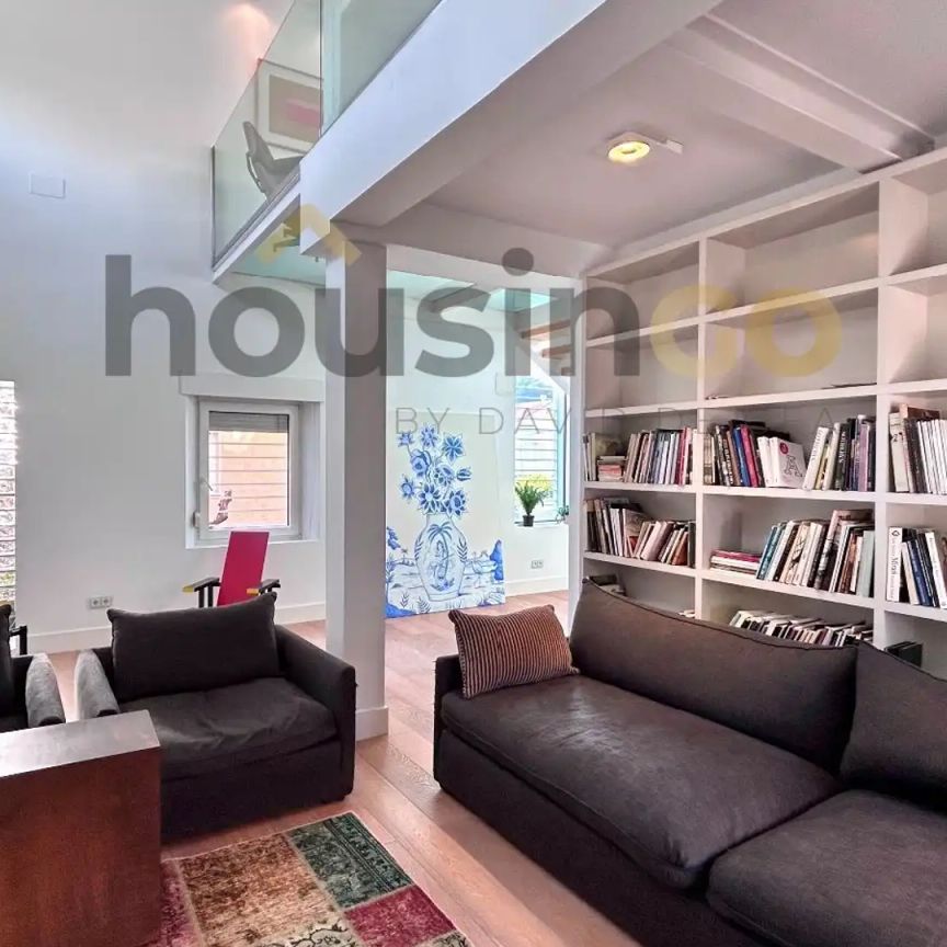 Piso de alquiler en Triana, Sol - Foto 1