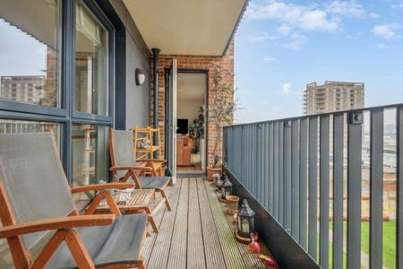 Hanbury Road, Hanbury Road, W3 - Photo 5