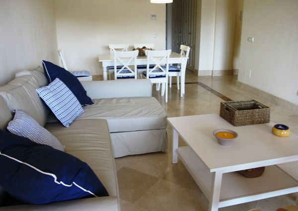 Bright ground floor at the Marina