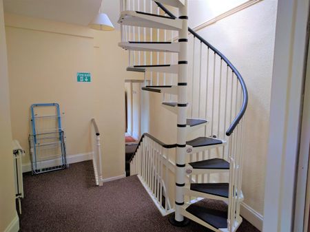 6 bedroom house to rent - Photo 5