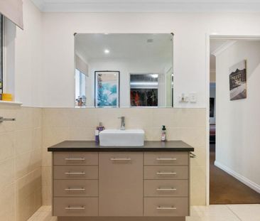 Warm and Homely! - Photo 4