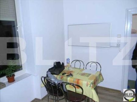 1 camera, 40 mp, mezanin, mobilat modern, zona B-dului 21 Decembrie - Photo 5