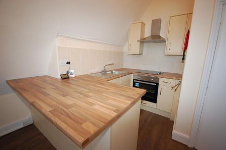 1 bedroom flat to rent - Photo 3