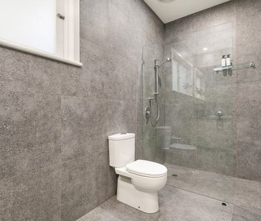 Amazing Location With Style - Photo 6