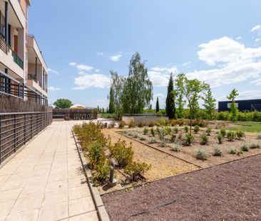Loft de alquiler en Avenida Artesanos, Zona Industrial - Photo 1