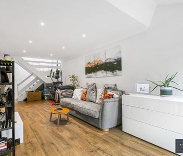 3 bedroom terraced house to rent - Photo 3