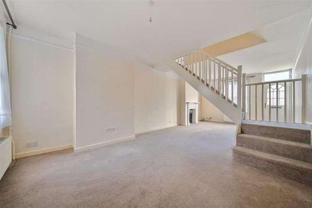 Ashfield Road, Salisbury, SP2 - Photo 2