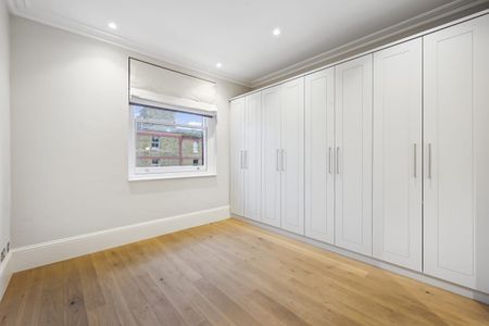 Sloane Gardens, London, SW1W - Photo 3