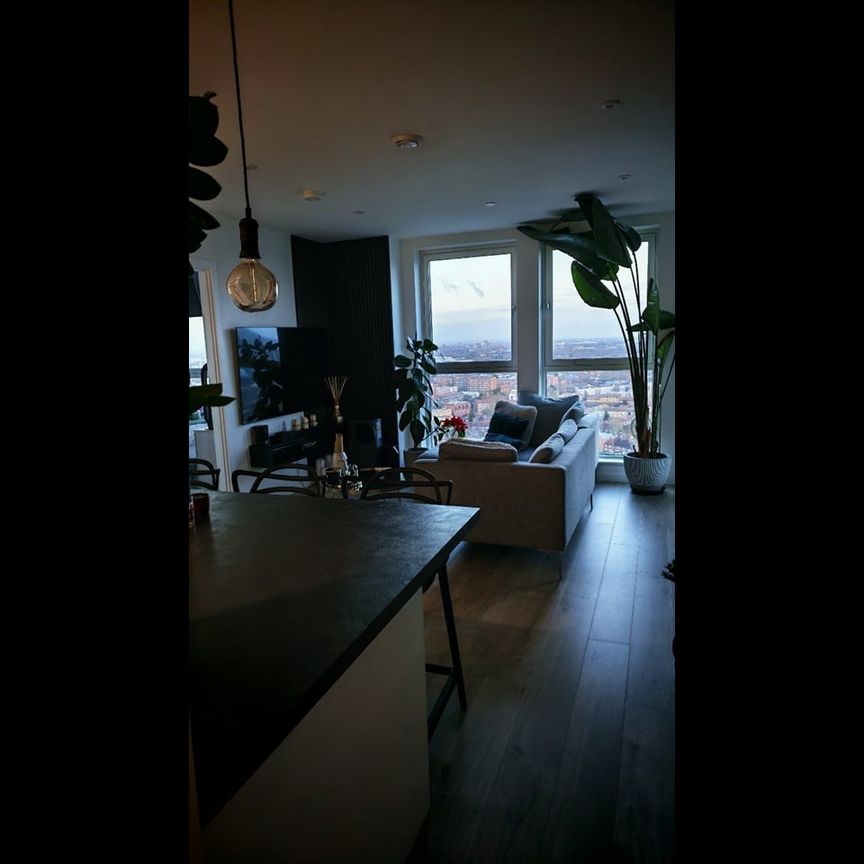 2 Bed Penthouse, Falconbrook Gardens, E16 - Photo 1