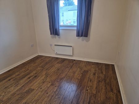 Bridge Lane, Frodsham - Photo 3