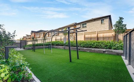 For Lease - 3008 William Cutmore Boulevard Unit# 711, Oakville, Ontario - Photo 4