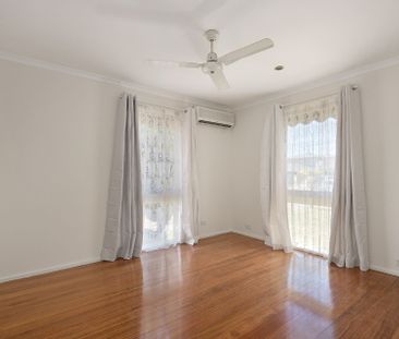 13 Madden Street Seaford VIC - Photo 5