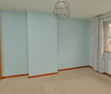 70 Meadowvale Crescent, Bangor, BT19 1HX - Photo 3