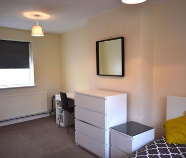 Large Double room-Horfield-Close to Hospital - Photo 4