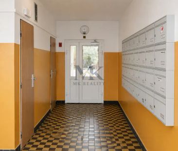 Pronájem zařízeného bytu 1+kk+lodžie, Mírová, Vimperk - Fotografie 1