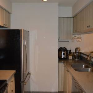 Pet Friendly 2 Bed in Fairview - Photo 4