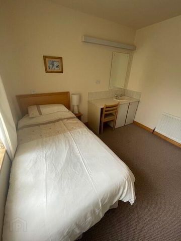 6 Strathroy Mews, Ballywillan Road, Student Let 26/27, Portrush, BT56 8JN - Photo 4