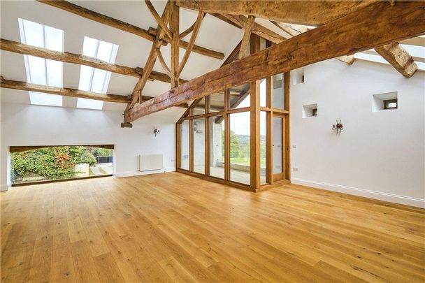 3 bedroom barn conversion to rent - Photo 1