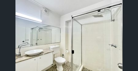 Peaceful living on the coast. - Photo 5