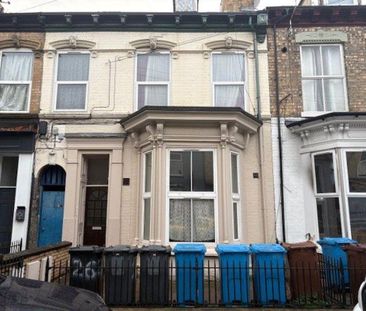 2 bedroom flat to rent - Photo 3