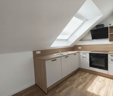 Frisch sanierte 2-Zimmer-Wohnung mit neuer Küche, Parkplatz und Kel... - Foto 1