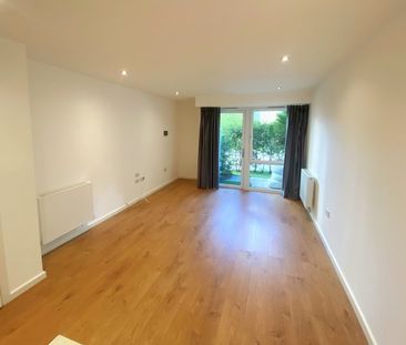 Garfield Road, Addlestone, Surrey, KT15 - Photo 6